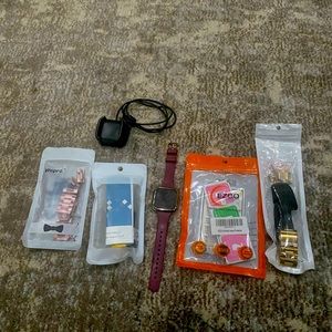 Fitbit Versa Rose Gold Smart Watch. Bands. Tools. Works Well.